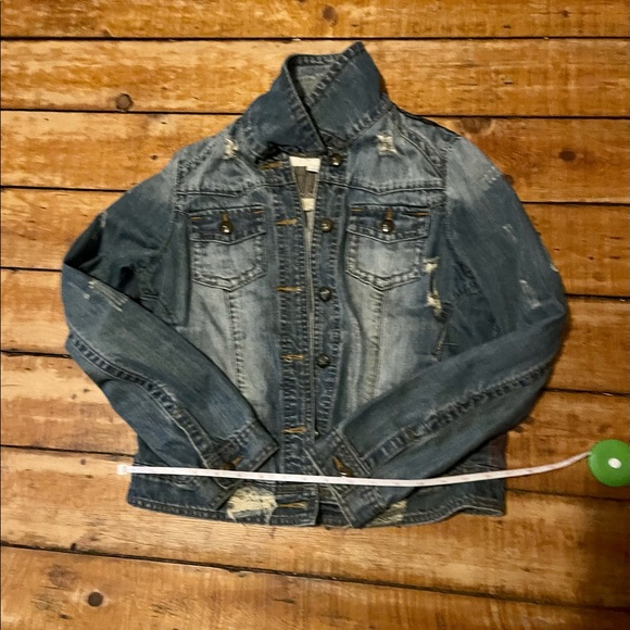 Size Small, Distressed Denim Jacket - very unique - Picture 3 of 8